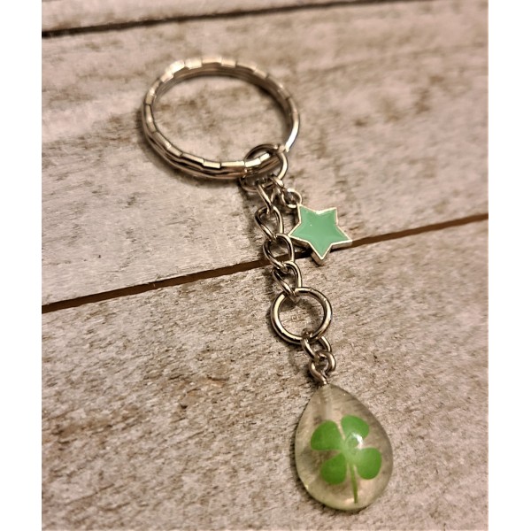 Lucky Clover Keychain Star Charm Teardrop Resin Four Leaf Shamrock Gift Jewelry