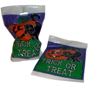 RTD-1528 : 12-Pack Halloween Trick-Or-Treat 17 inch Plastic Bags at RTD Gifts