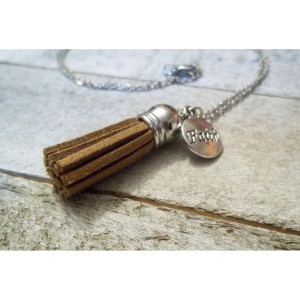 RTD-4048 : Essential Oils Diffuser Suede Fall Tassel Charm Necklace at HatsForDogs.com