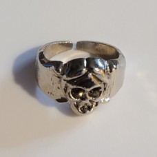Metal Skull Ring