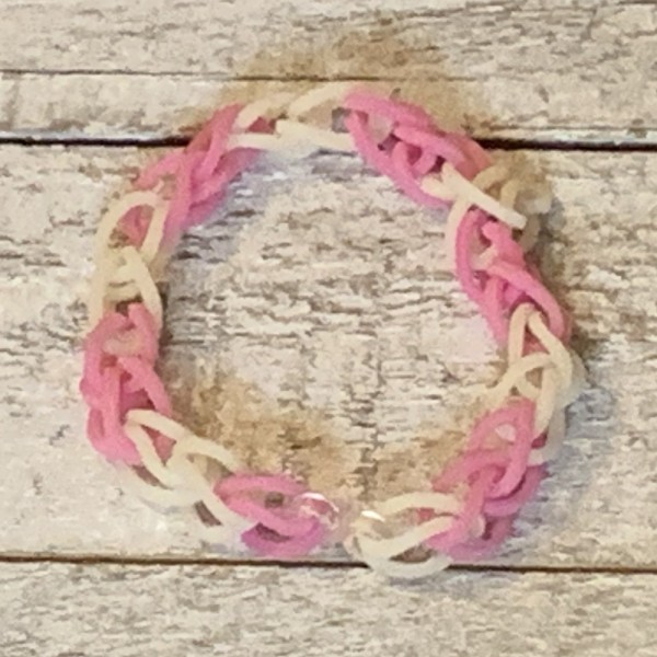 Pink And White Rainbow Loom Single Chain Bracelet Pink And White Rainbow Loom Single Chain Bracelet