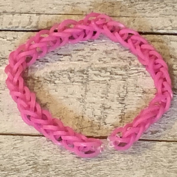 Pink Rainbow Loom Single Chain Bracelet Pink Rainbow Loom Single Chain Bracelet