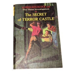 RDD-1122 : Alfred Hitchcock and the Three Investigators in The Secret of Terror Castle at HatsForDogs.com