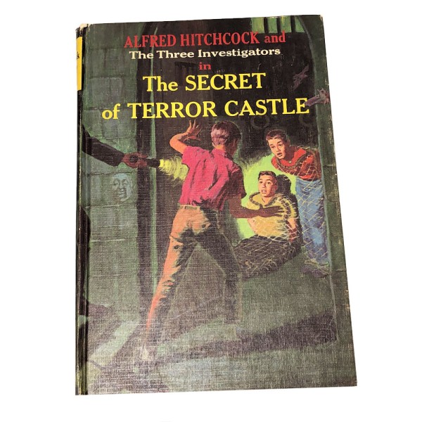 Alfred Hitchcock and the Three Investigators in The Secret of Terror Castle